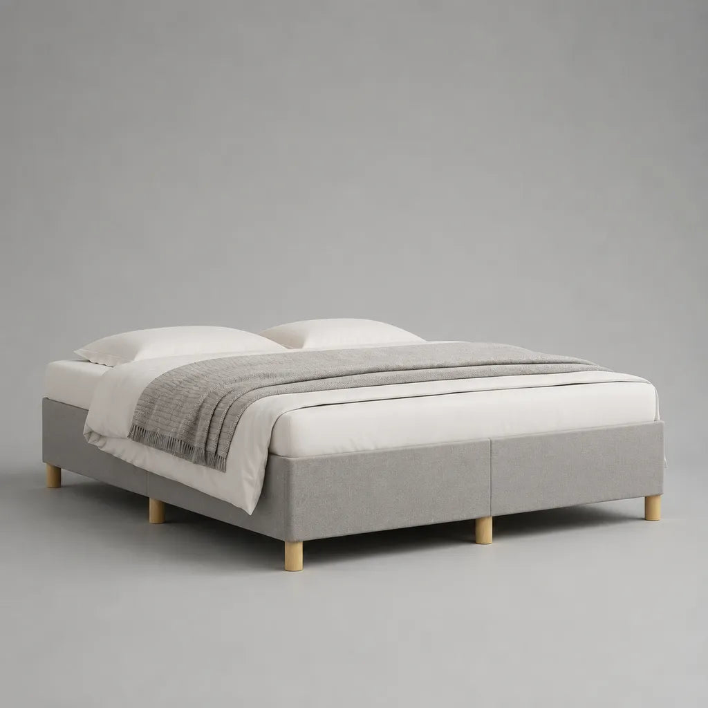 Polsterbett Doppelbett mit Polyesterbezug und Massivholzfüßen, Hellgrau/Natur, 180 × 200 cm