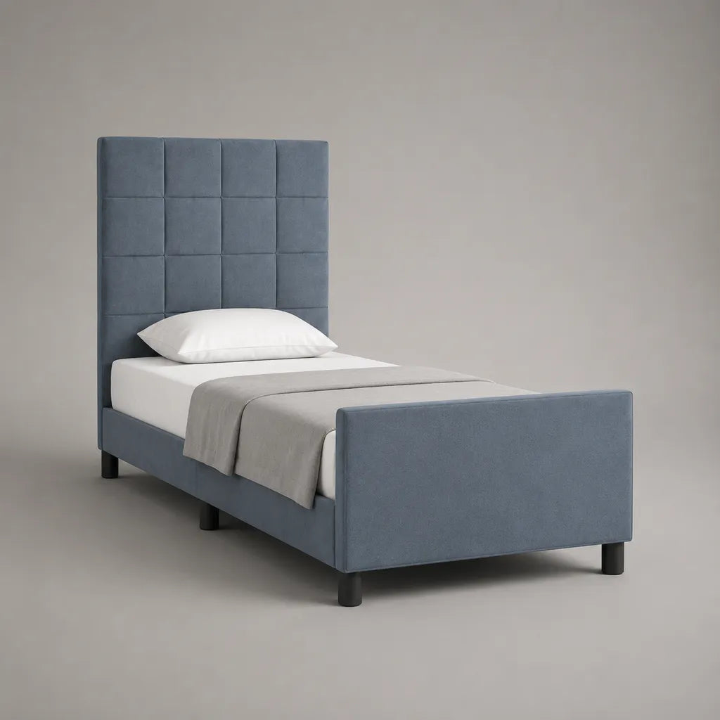 Polsterbett 90 x 200 cm mit hohem gestepptem Kopfteil und Fußteil, Polyester-Samt, Blaugrau